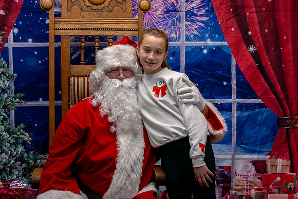 Christmas Parade Favs 2025-182
