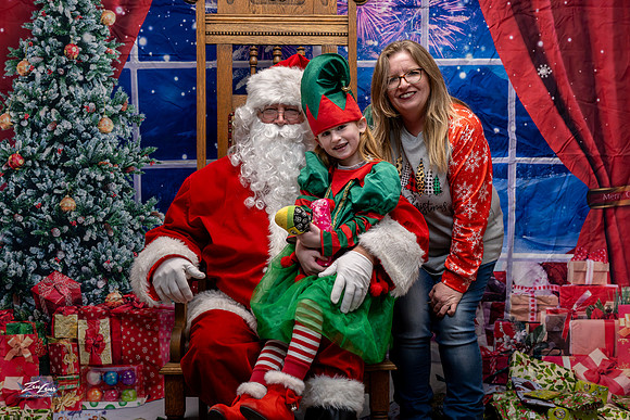 Christmas Parade Favs 2025-185