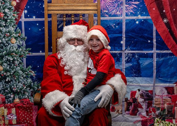 Christmas Parade Favs 2025-188