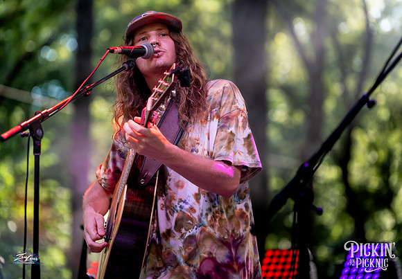 ZL_R_SH_Pickin_071124-2