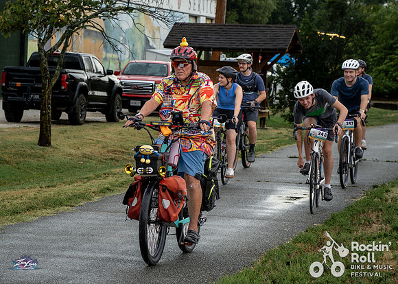 091226_RockinRollBMF_ZL (67 of 242)