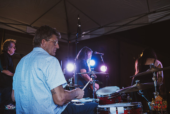 091626_HerVoiceII_CC_ZL-214
