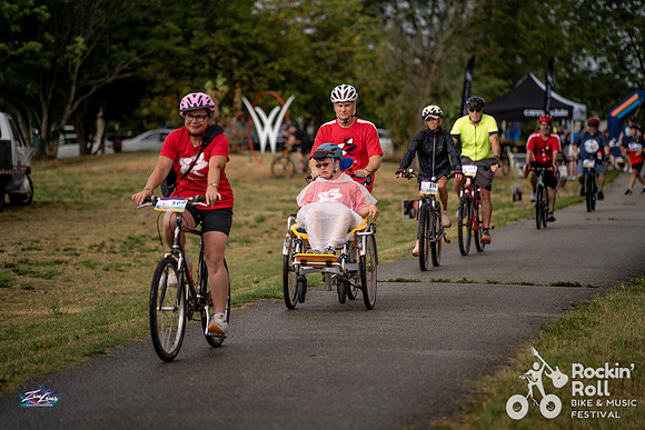 091226_RockinRollBMF_ZL (99 of 242)