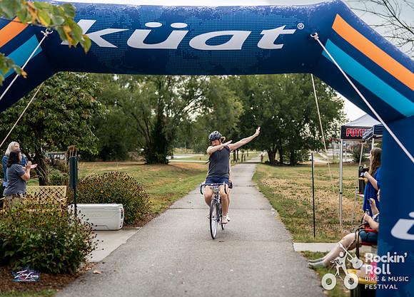 091226_RockinRollBMF_ZL (223 of 242)
