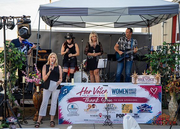091626_HerVoiceII_CC_ZL-25