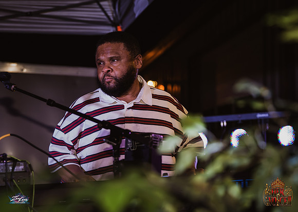 091626_HerVoiceII_CC_ZL-247