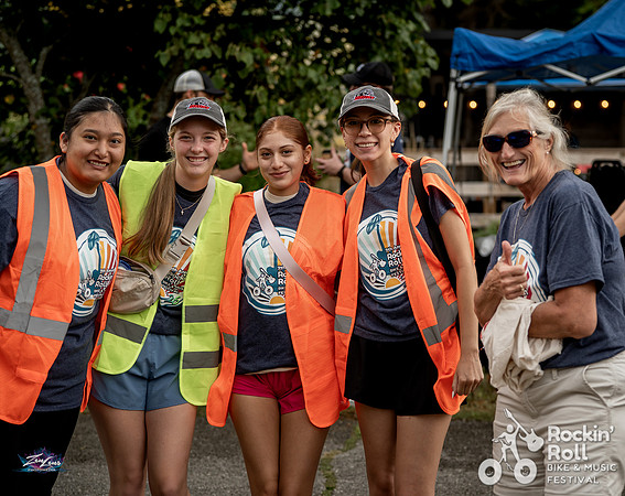 091226_RockinRollBMF_ZL (43 of 242)