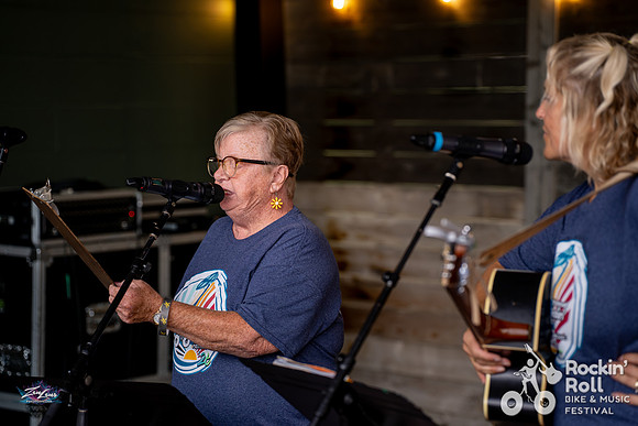 091226_RockinRollBMF_ZL (158 of 242)