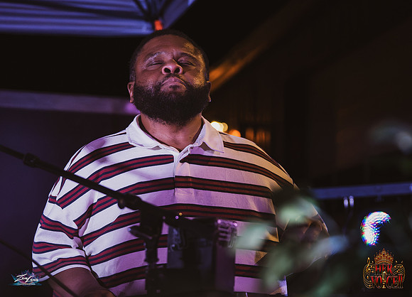 091626_HerVoiceII_CC_ZL-248