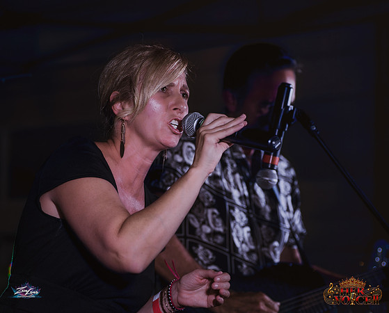 091626_HerVoiceII_CC_ZL-117