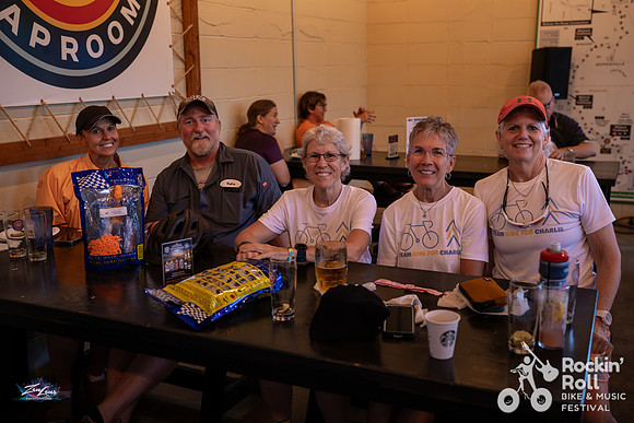 091226_RockinRollBMF_ZL (174 of 242)
