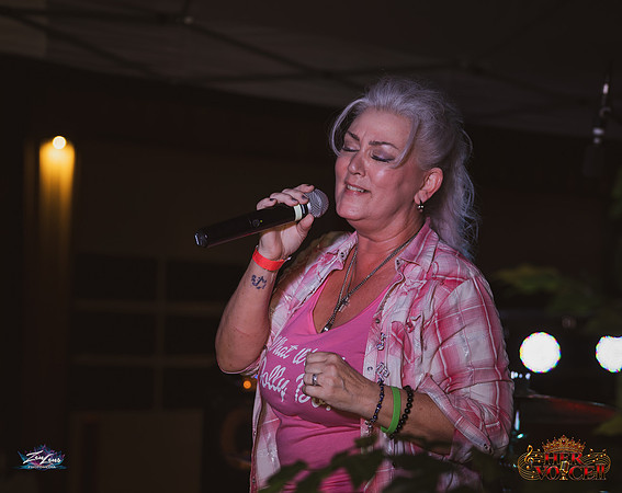 091626_HerVoiceII_CC_ZL-150