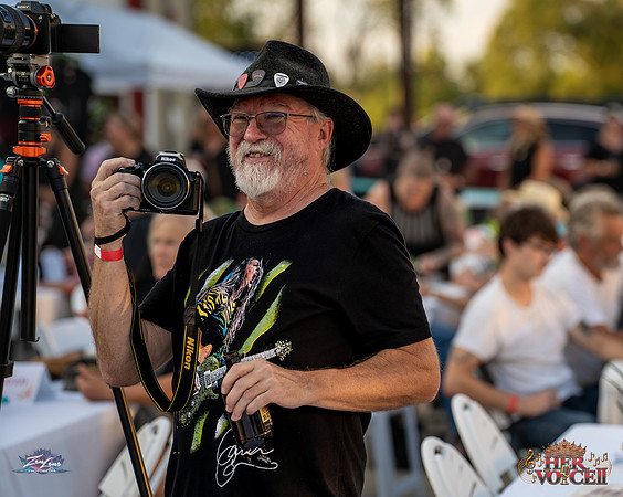 091626_HerVoiceII_CC_ZL-52