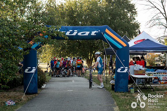 091226_RockinRollBMF_ZL (16 of 242)