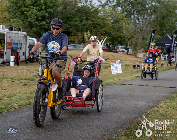 091226_RockinRollBMF_ZL (97 of 242)