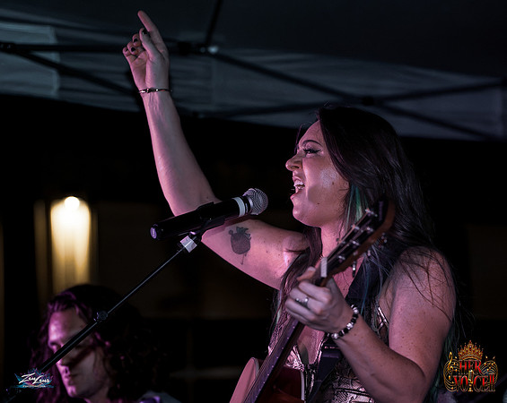 091626_HerVoiceII_CC_ZL-289