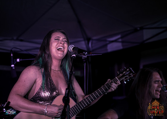 091626_HerVoiceII_CC_ZL-280