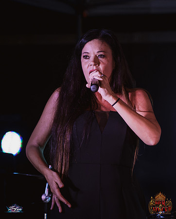 091626_HerVoiceII_CC_ZL-223
