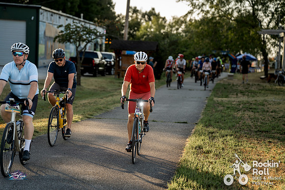 091226_RockinRollBMF_ZL (21 of 242)