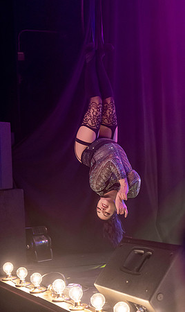 Aerialist (23 of 42)