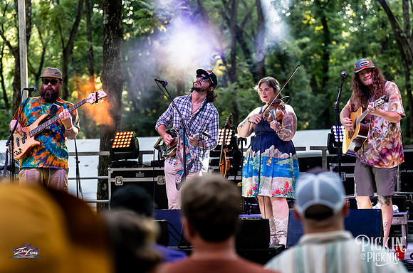 ZL_R_SH_Pickin_071124-19
