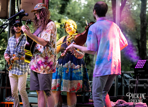 ZL_R_SH_Pickin_071124-17