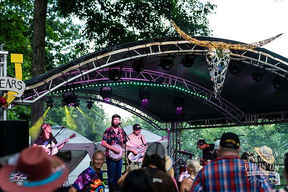Pickin_Saturday_ZenLens_Rob (206 of 253)