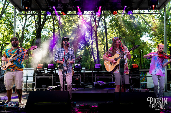 ZL_R_SH_Pickin_071124-7